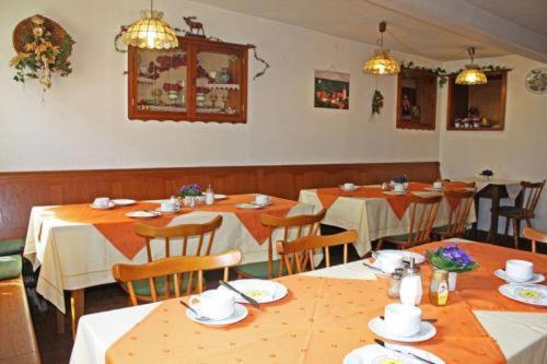 Gasthof Zur Krone Burghaslach Buitenkant foto